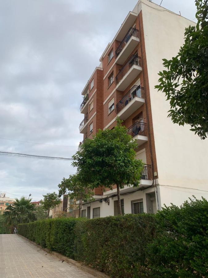Habitacion Privada En Piso Compartido Hotel Valencia Exterior photo